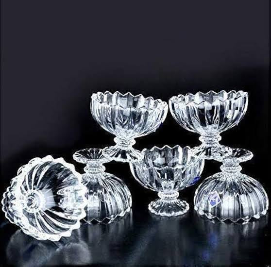Glass ice cream/dessert bowl set of 6